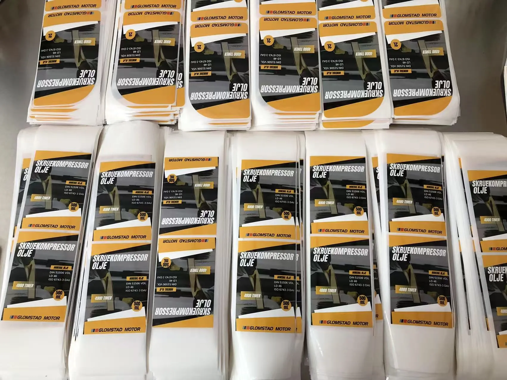 Paket Jojo Kapal label minyak motor menyang Norwegia