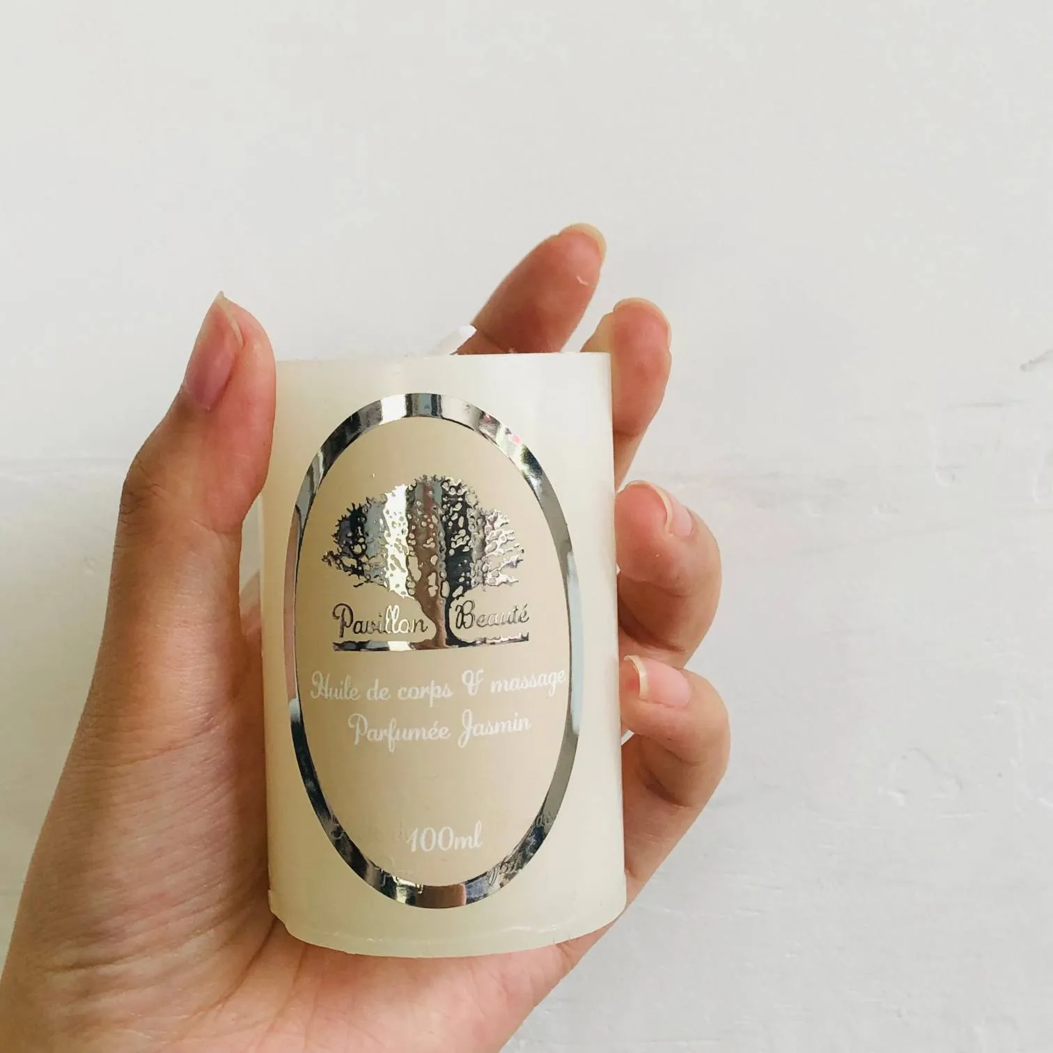 Label prangko perak-foil